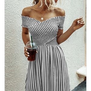 New Summer off the shoulder flirty sundress
